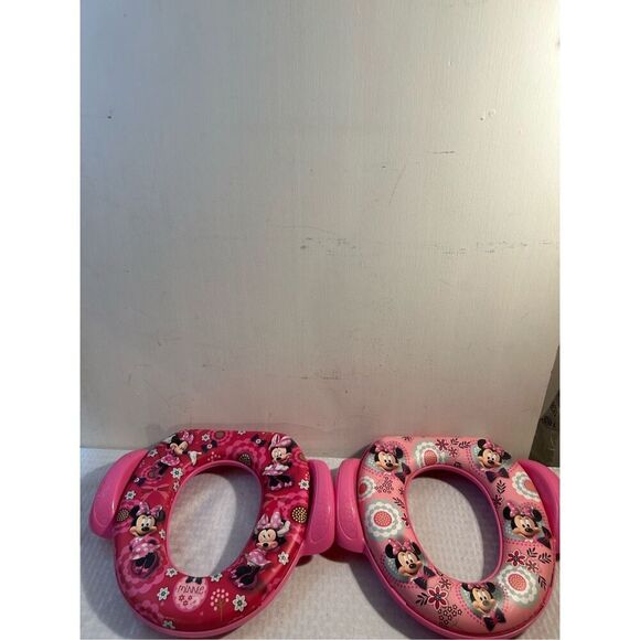2 Disney Minnie mouse soft potty seat - Picture 2 of 6